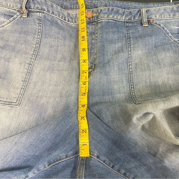 Lane Bryant Mid Rise Bootcut Denim Jeans Size 28 Light Wash - Picture 7 of 9